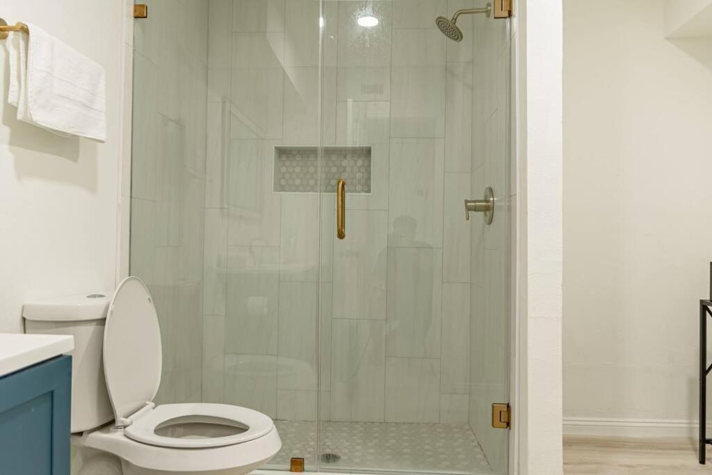 Roomy Home 5 Mins From Attractions Galveston Luaran gambar