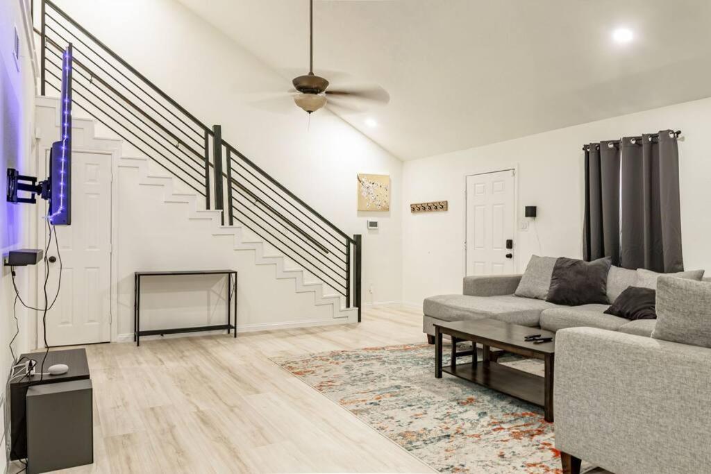 Roomy Home 5 Mins From Attractions Galveston Luaran gambar